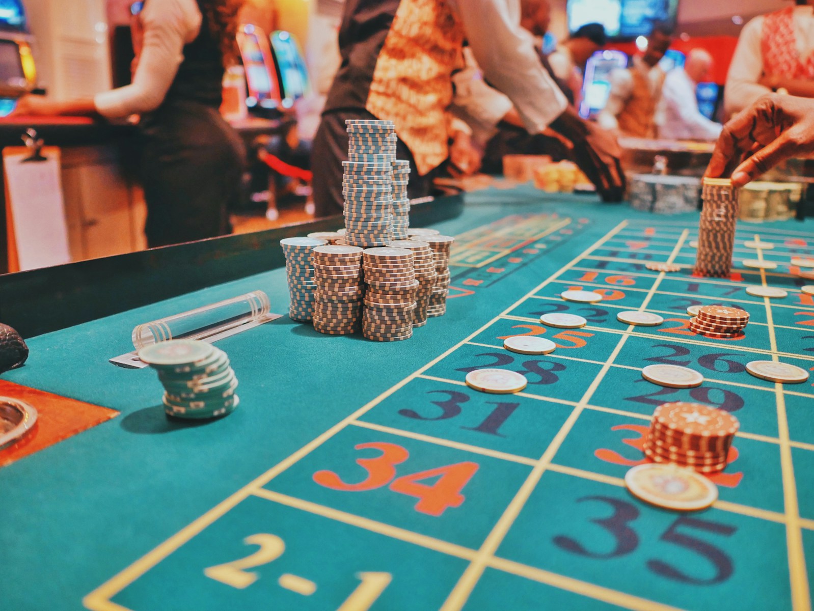 Casino Chic aux Galeries Lafayette Lyon Bron : la soirée shopping la plus élégante de mars 2026